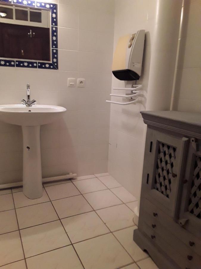 La Suite Du Peintre Oloron-Sainte-Marie Esterno foto