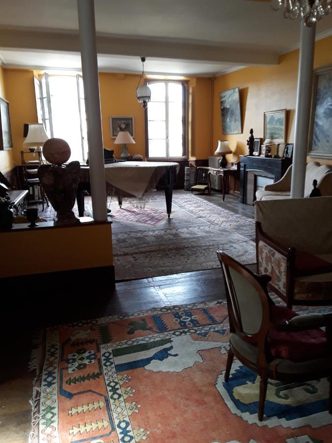 La Suite Du Peintre Oloron-Sainte-Marie Esterno foto